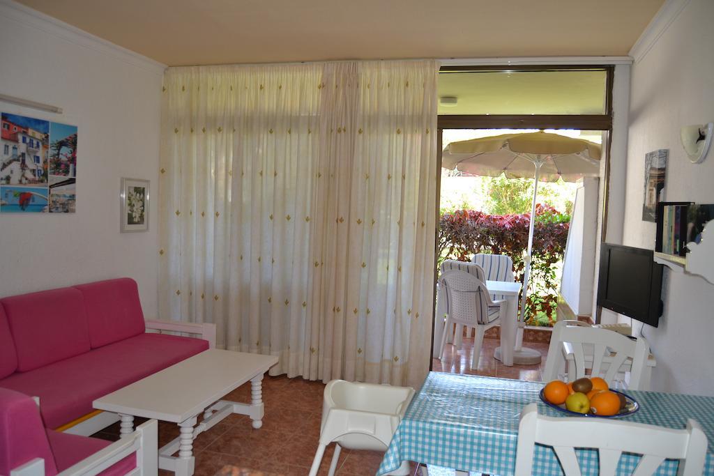 Apartamentos Don Quijote Playa del Ingles  Bagian luar foto