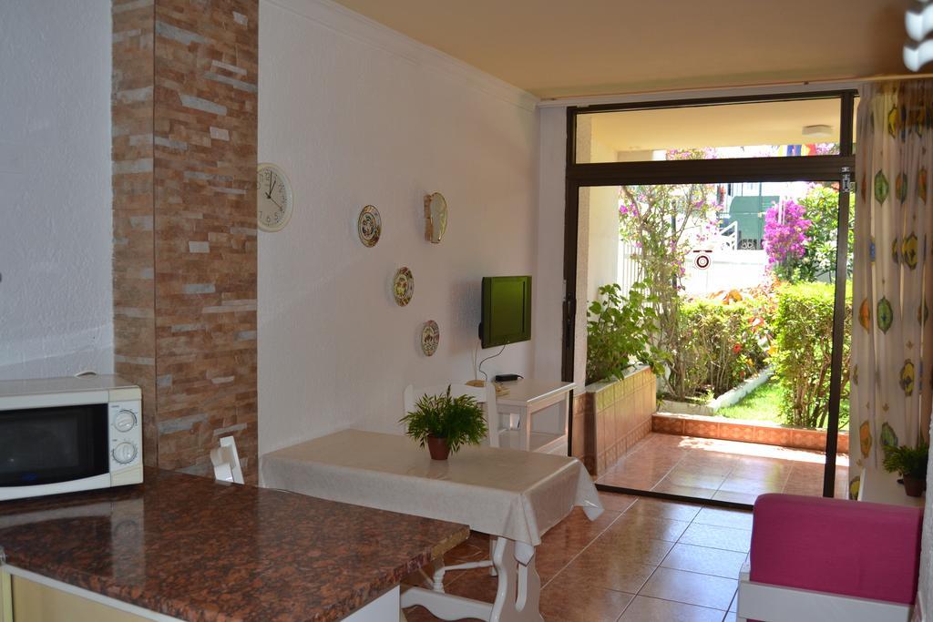 Apartamentos Don Quijote Playa del Ingles  Bagian luar foto